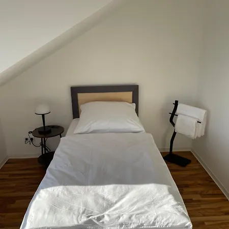 3X Einzelzimmer Mit Smart Tv, Balkon, Parkplatz, Fahrstuhl, Free Wifi Appartement Schkeuditz
