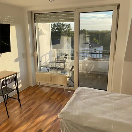 3X Einzelzimmer Mit Smart Tv, Balkon, Parkplatz, Fahrstuhl, Free Wifi Appartement *