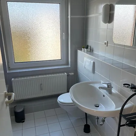 Appartamento 3x Einzelzimmer Mit Smart Tv, Balkon, Parkplatz, Fahrstuhl, Free Wifi Schkeuditz
